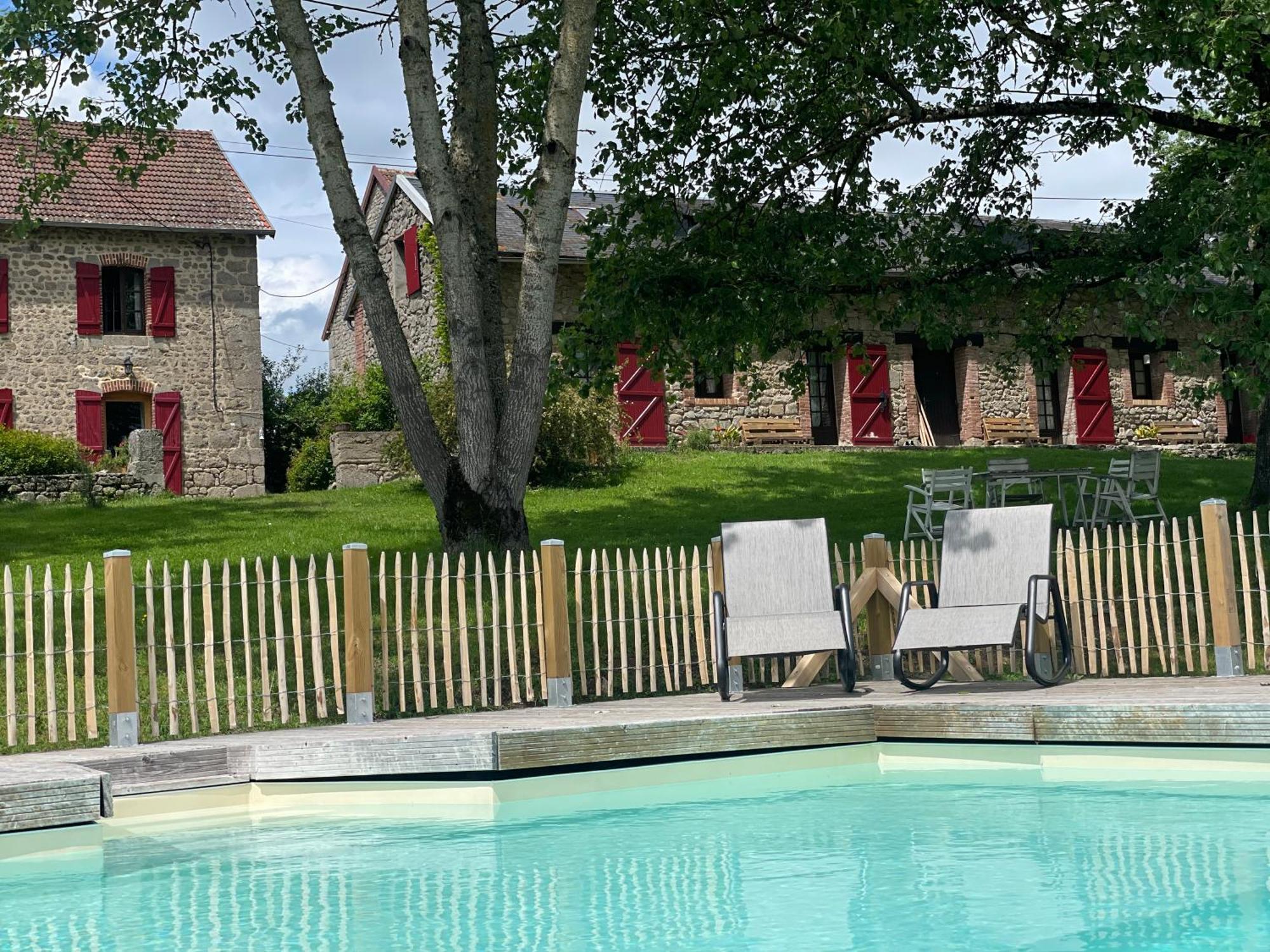 Maison D'Hotes Ourdeaux Et Gite Chez Rouchon Alleyrat  Eksteriør billede