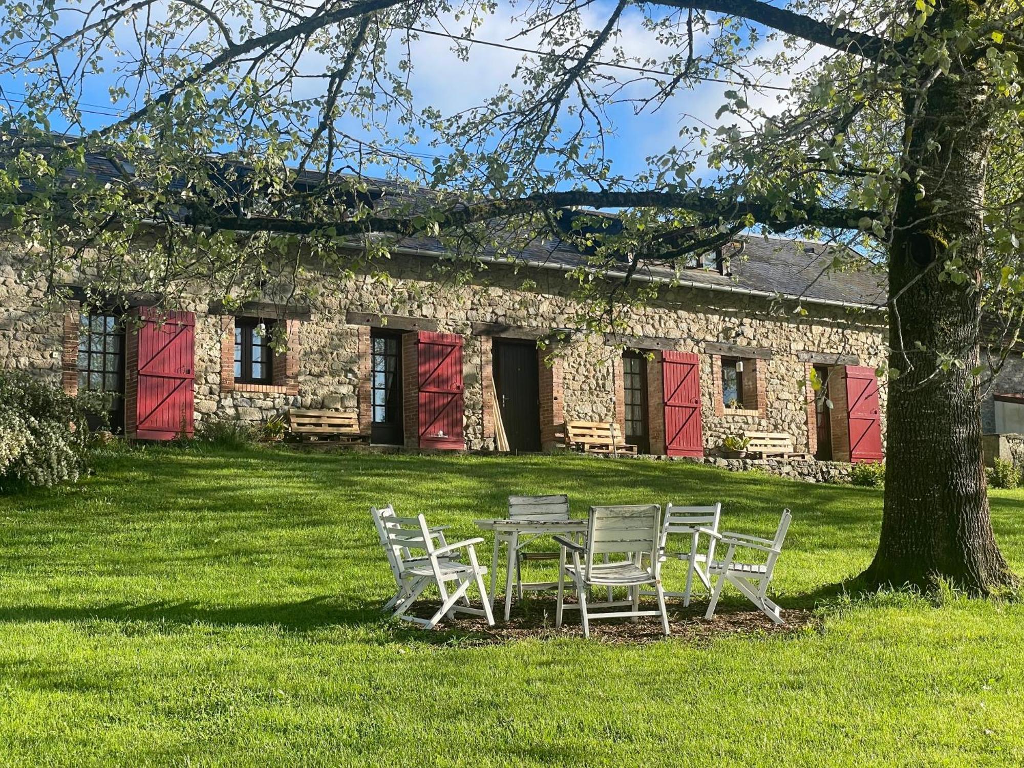 Maison D'Hotes Ourdeaux Et Gite Chez Rouchon Alleyrat  Eksteriør billede